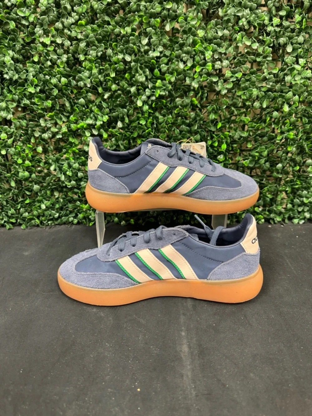 Adidas Barreda Decode Sneakers - W8 - Picture 2 of 11